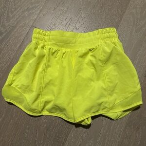 Lululemon Athletica Yellow Athletic Shorts Lightweight Moisture-Wicking